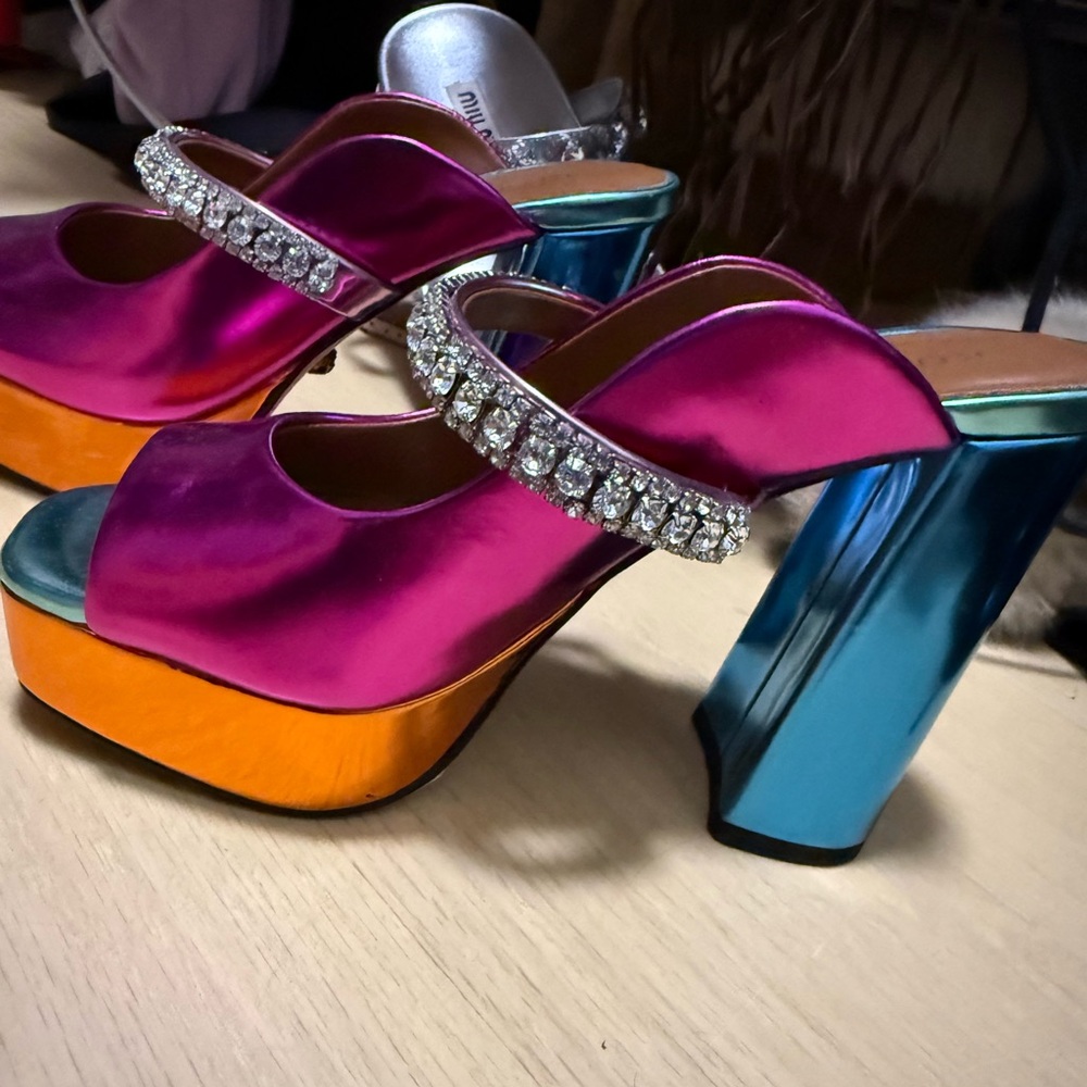 Kurt Geiger metallic rainbow pumps. NBW